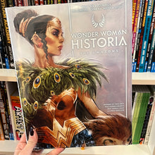 Load image into Gallery viewer, (hardcover) Wonder Woman: Historia
