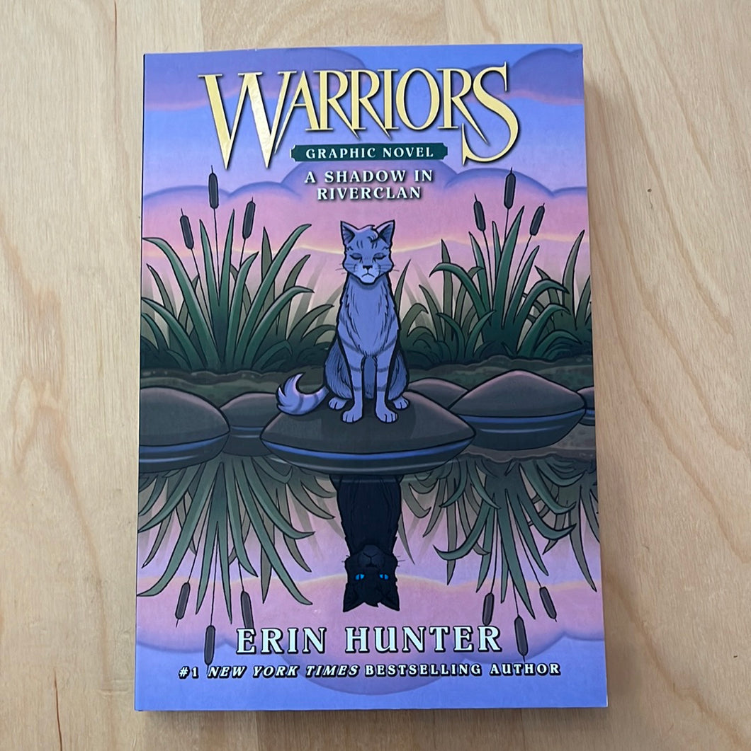 Warriors Graphic Novel: A Shadow in Riverclan