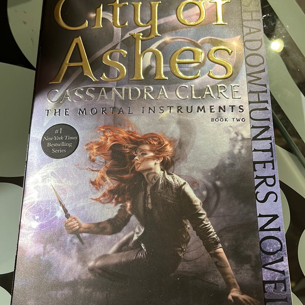 City of Ashes (the mortal instruments book 2)